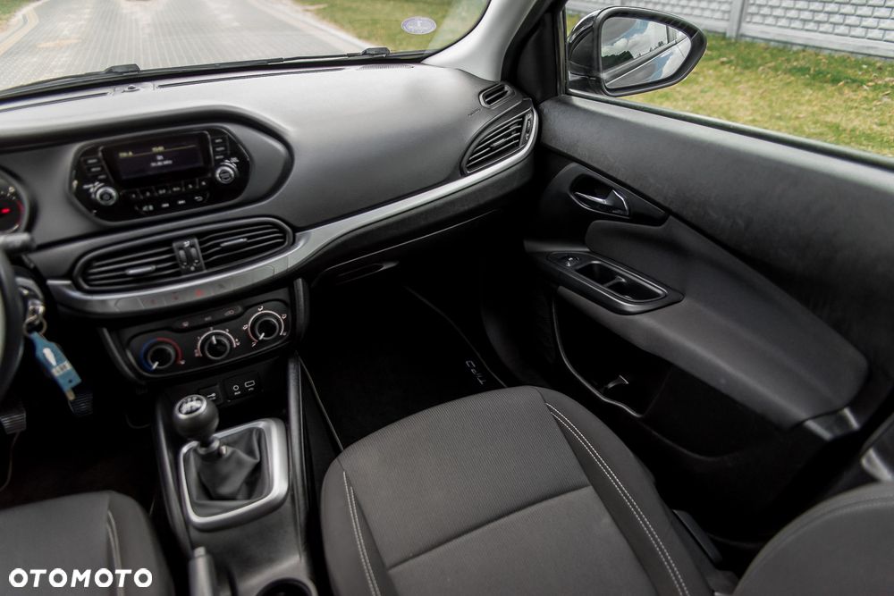 Fiat Tipo 1.4 16V More - 32