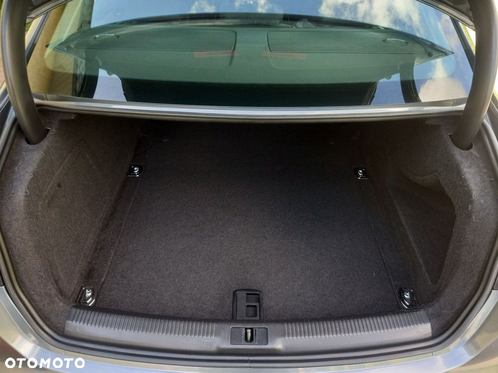 Audi A4 Limousine 2.0 TDI DPF Ambition - 9