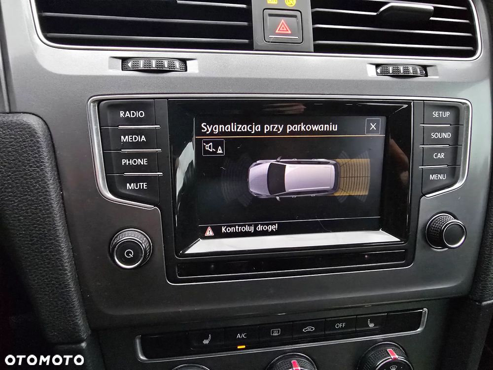 Volkswagen Golf Variant - 23