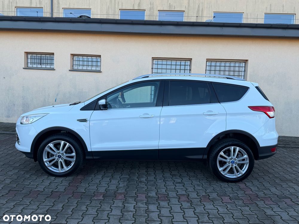 Ford Kuga 2.0 TDCi 2x4 Titanium - 10