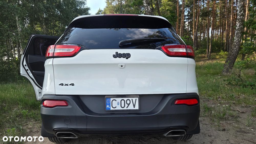 Jeep Cherokee - 6