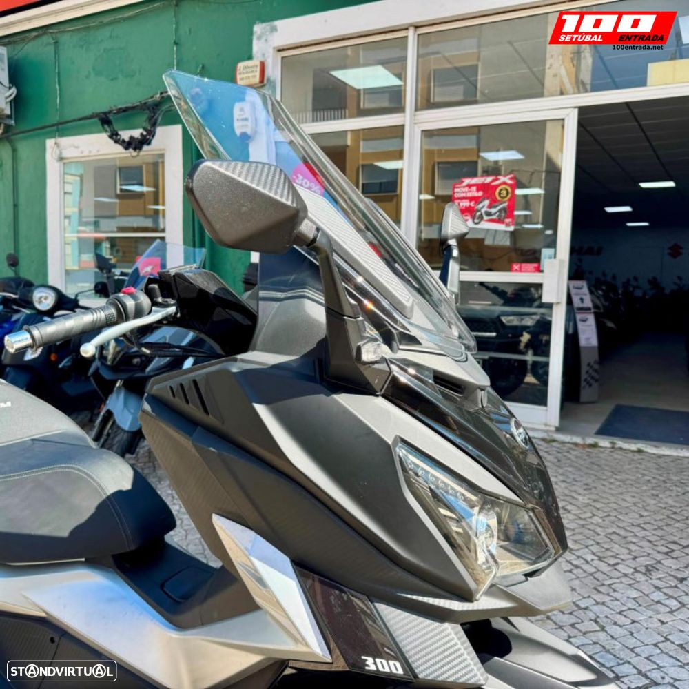Sym Cruisym 300 - 9