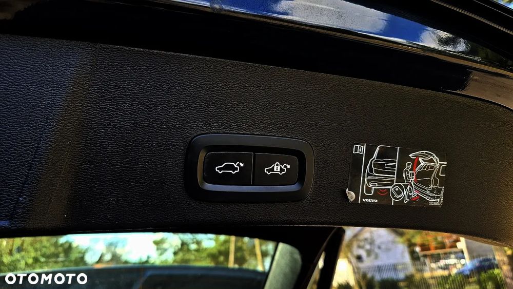 Volvo XC 40 - 32