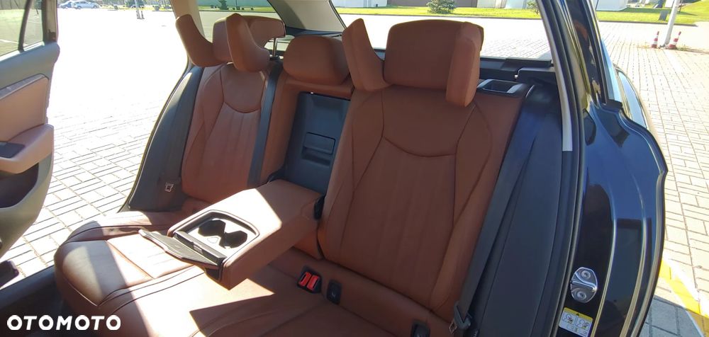 Skoda Superb 2.0 TDI SCR 4x4 L&K DSG - 7