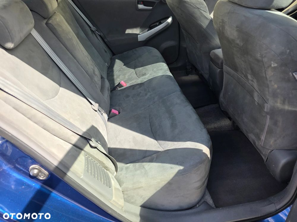 Toyota Prius - 13
