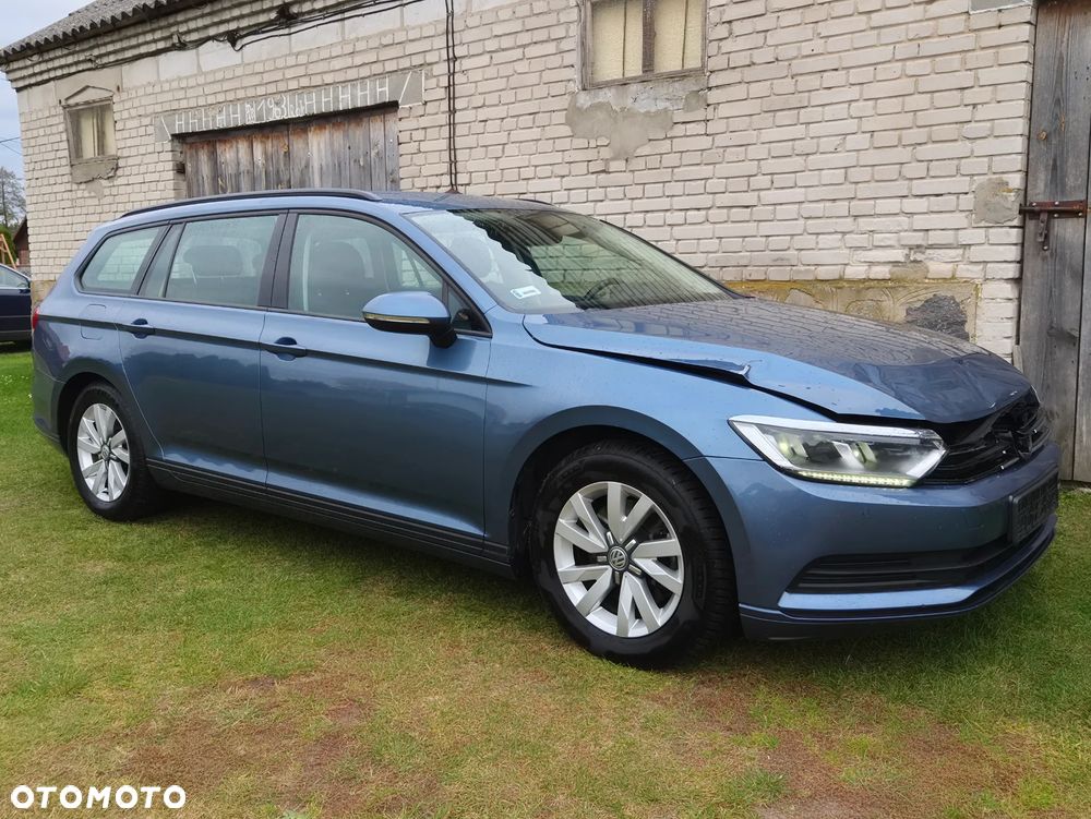 Volkswagen Passat 1.4 TSI BMT Trendline - 10