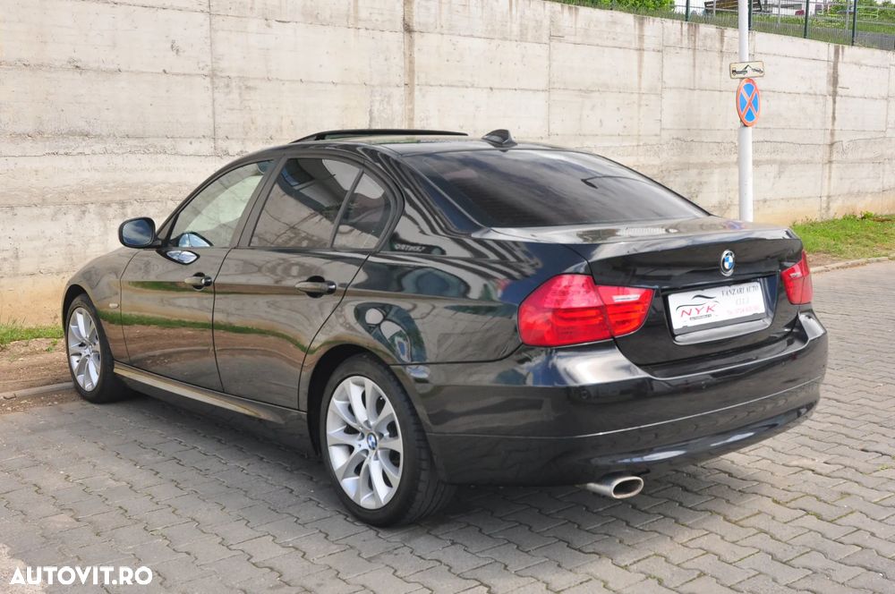 BMW Seria 3 320d - 4