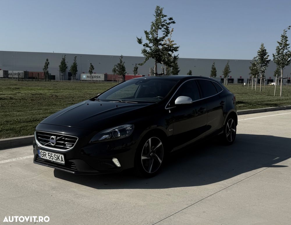 VOLVO V40