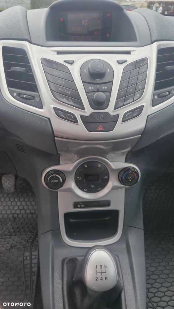 Ford Fiesta 1.6 Sport - 12