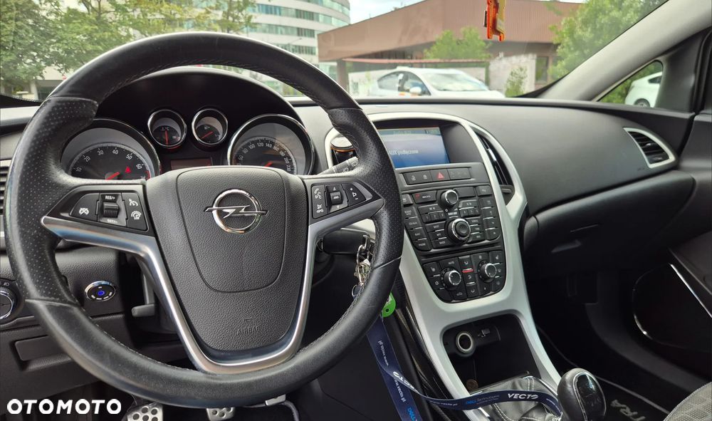 Opel Astra 1.4 Turbo - 9