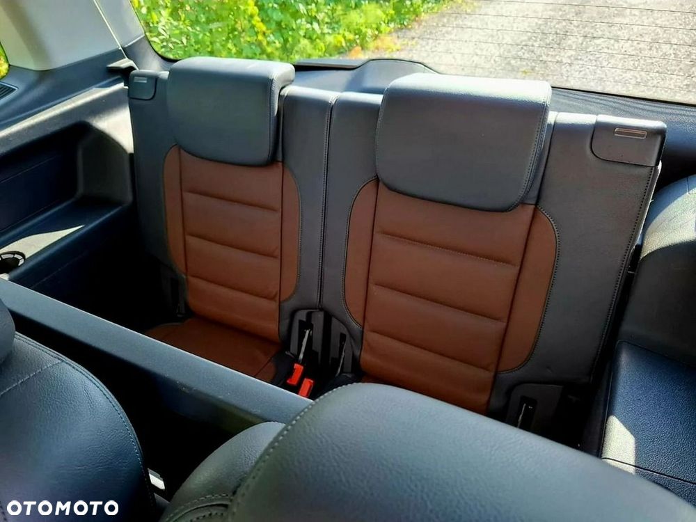 Volkswagen Touran 2.0 TDI DPF Highline DSG - 31