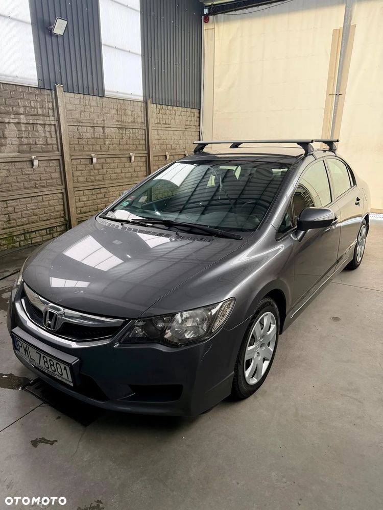 Honda Civic 1.8 Comfort - 1