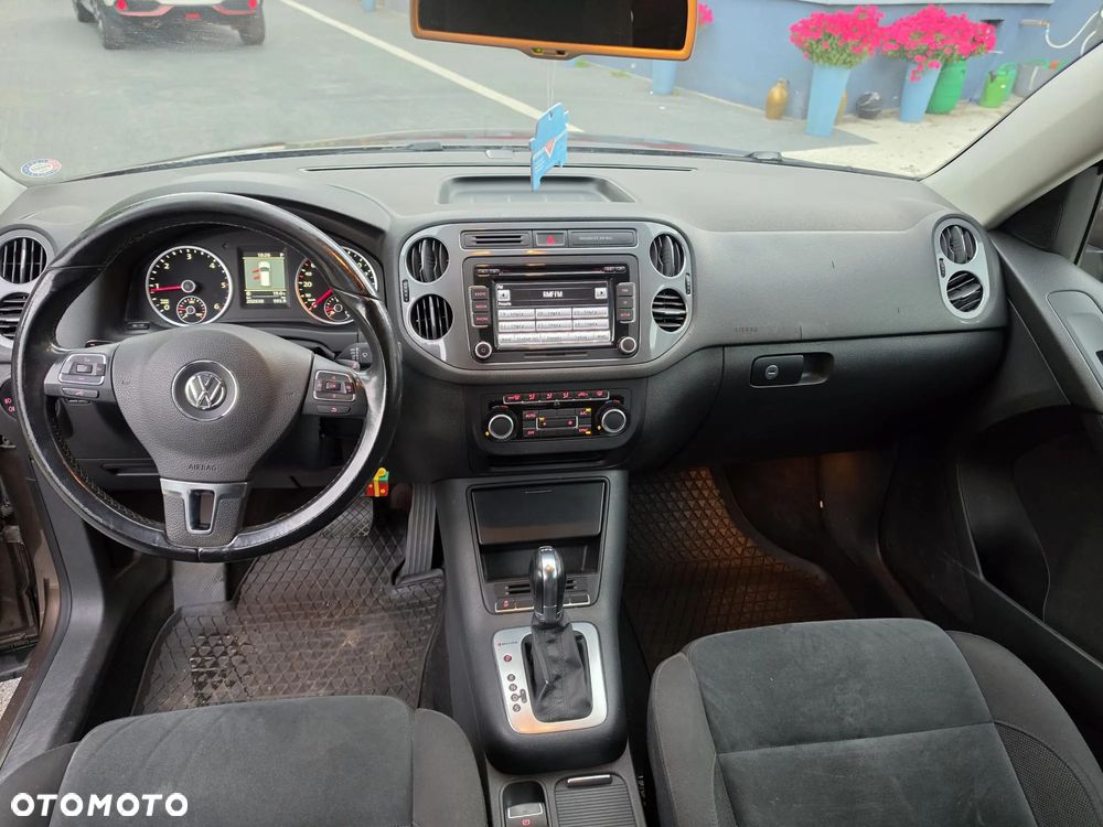 Volkswagen Tiguan 2.0 TDI DPF 4Motion BlueMotion Technology DSG Cup Sport & Style - 18