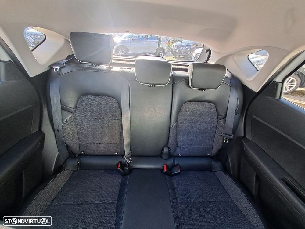 Renault Captur 1.0 TCe Techno Bi-Fuel - 11