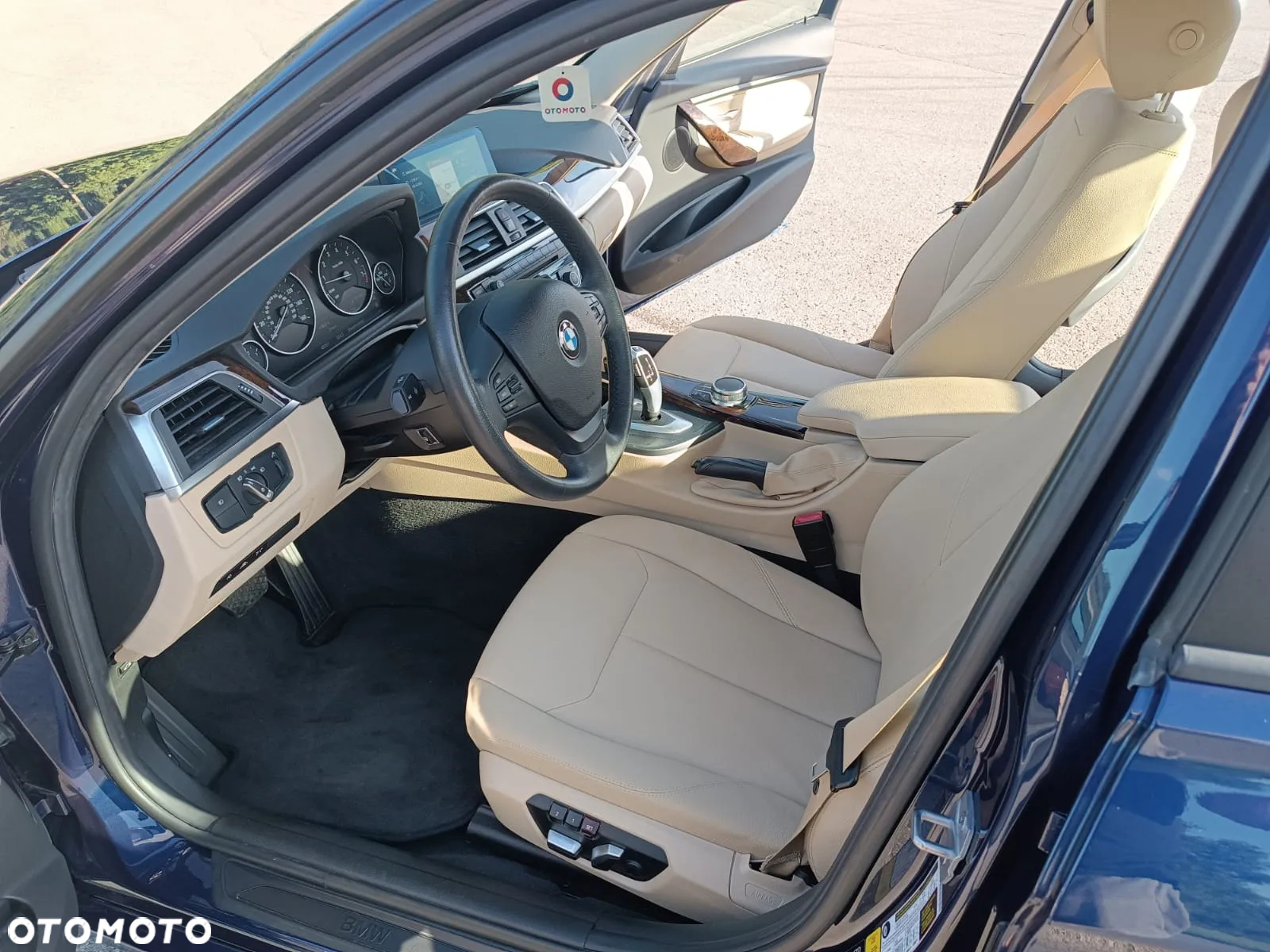 BMW Seria 3 320i xDrive Sport-Aut - 4
