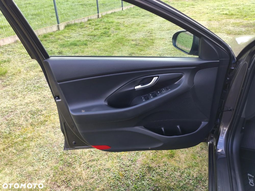 Hyundai i30 1.0 T-GDI Classic + - 12
