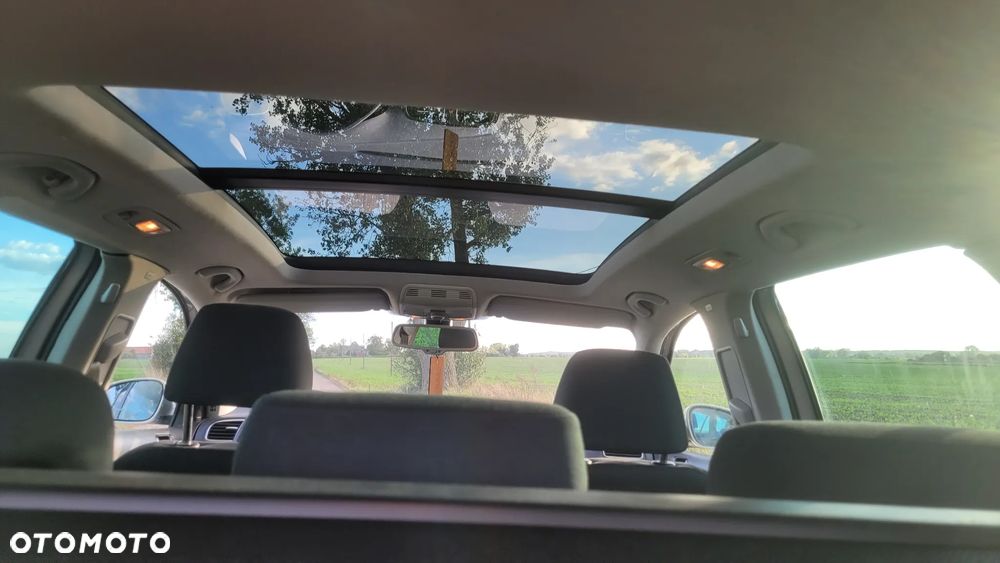 Volkswagen Golf 2.0 TDI DPF Highline - 18