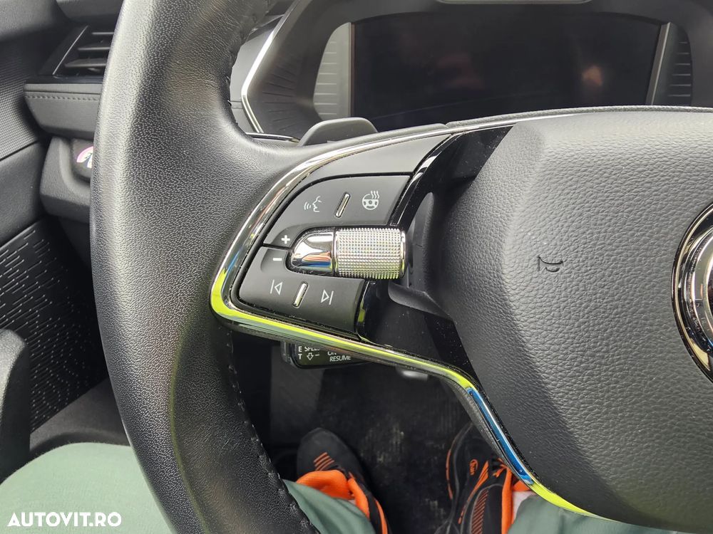 Skoda Octavia 2.0 TDI DSG Ambition - 12