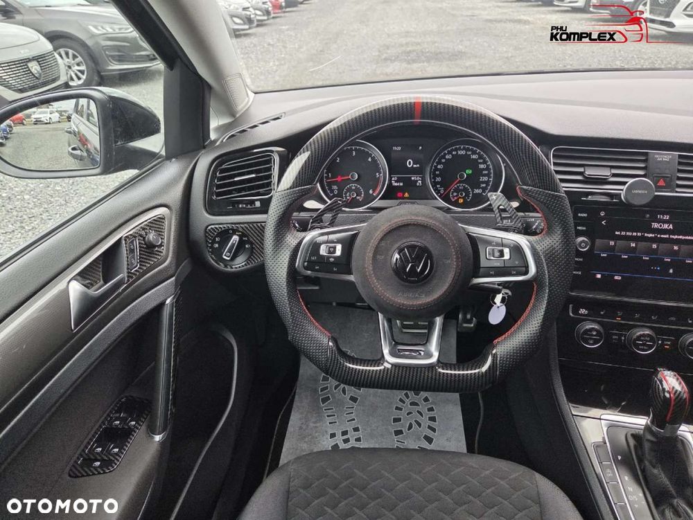 Volkswagen Golf - 15