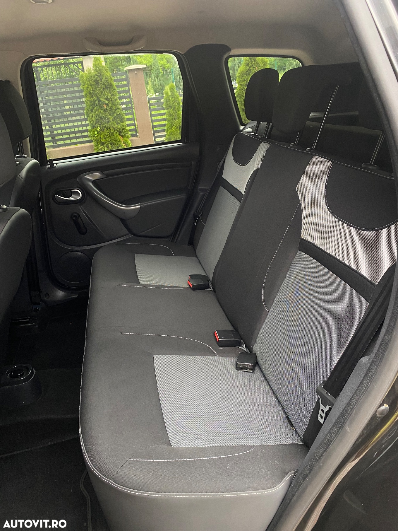 Dacia Duster 1.5 dCi 4x2 Laureate - 16