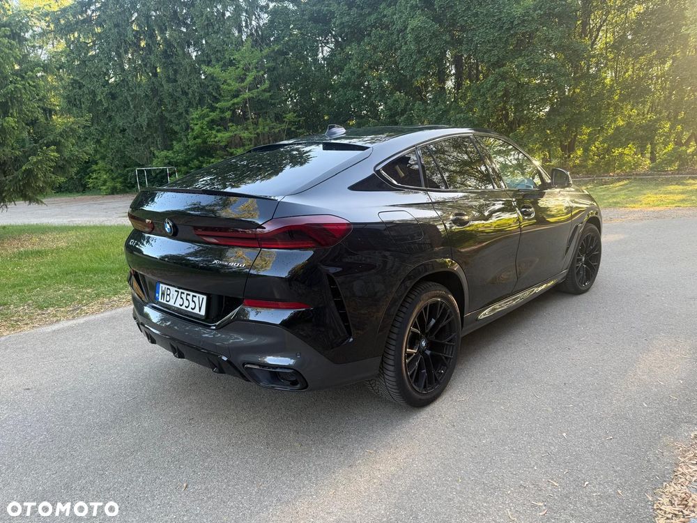 BMW X6 xDrive40d mHEV - 10