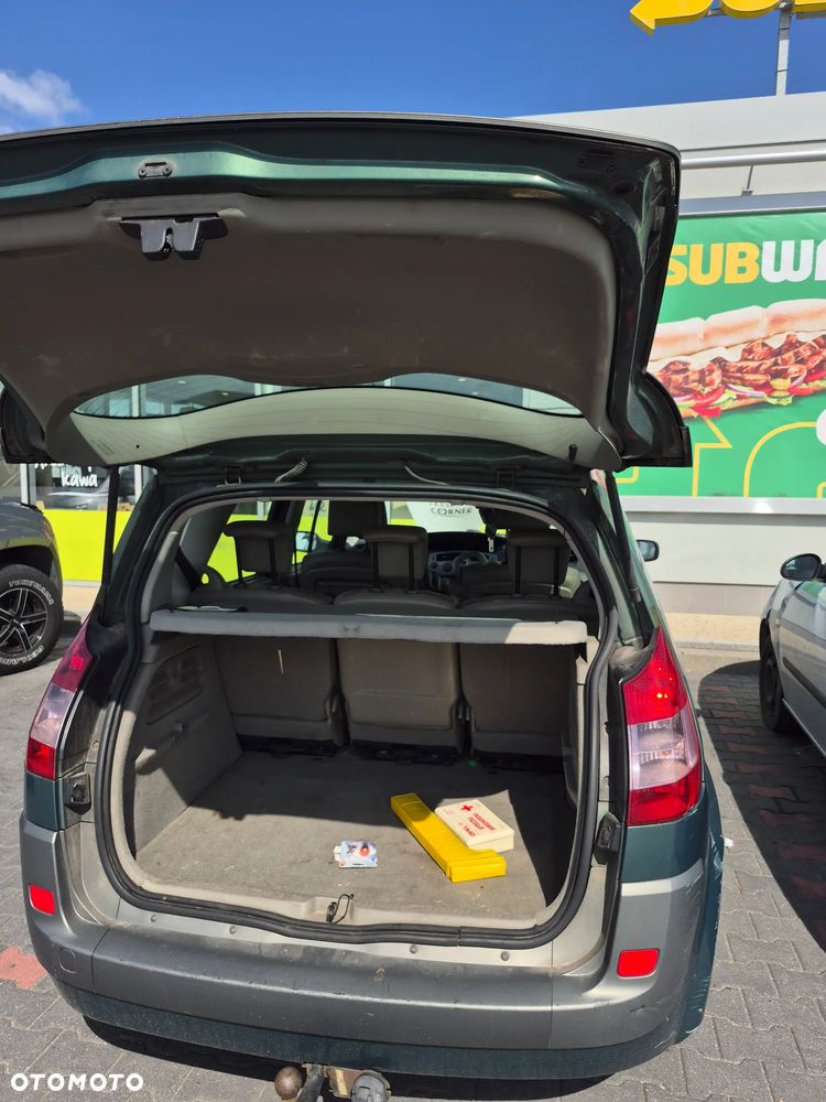 Renault Scenic 1.6 Confort Privilege - 22
