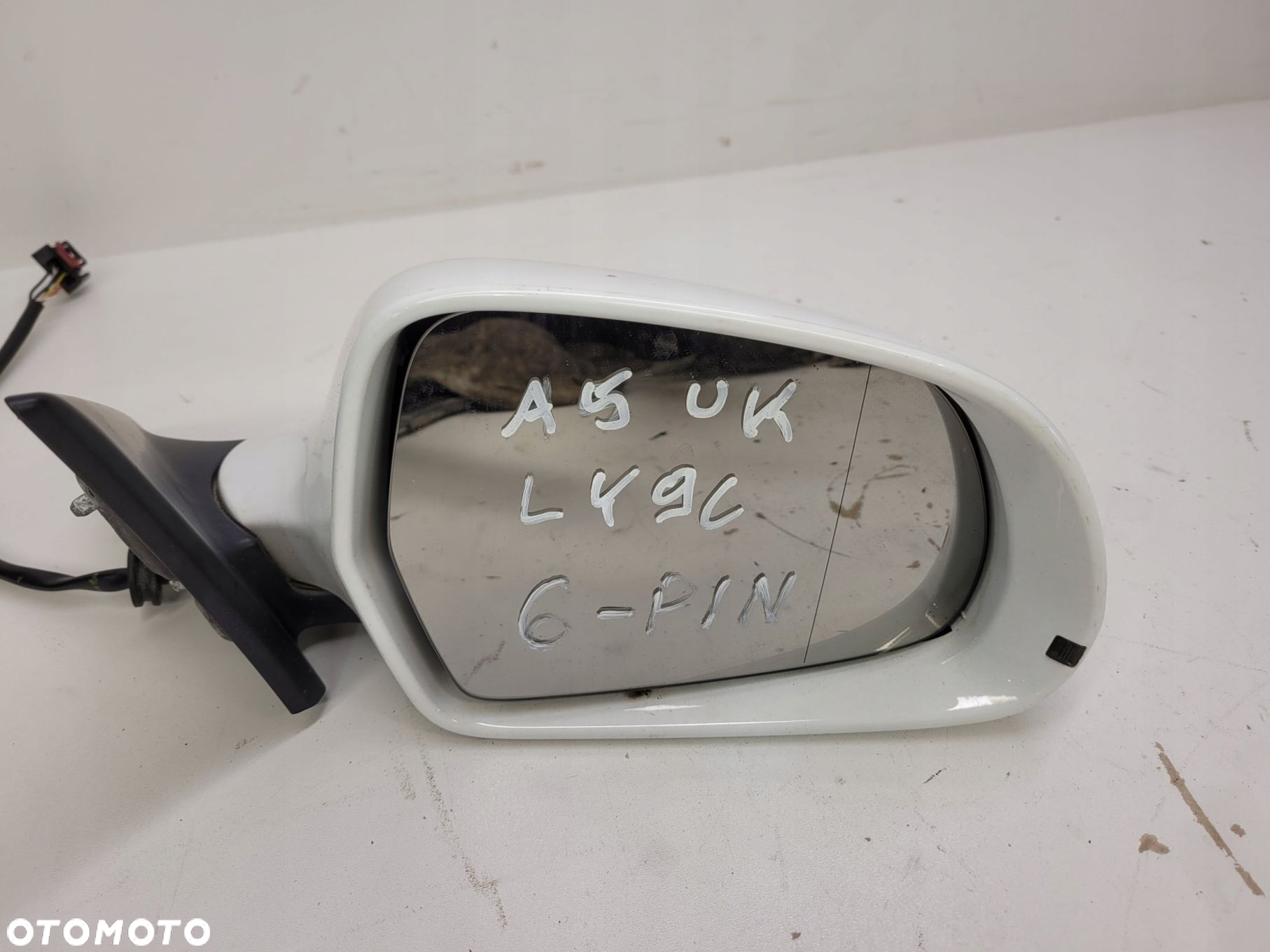 LUSTERKO ZEWNĘTRZNE PRAWE AUDI A5 8T LY9C 6-PIN UK - 2