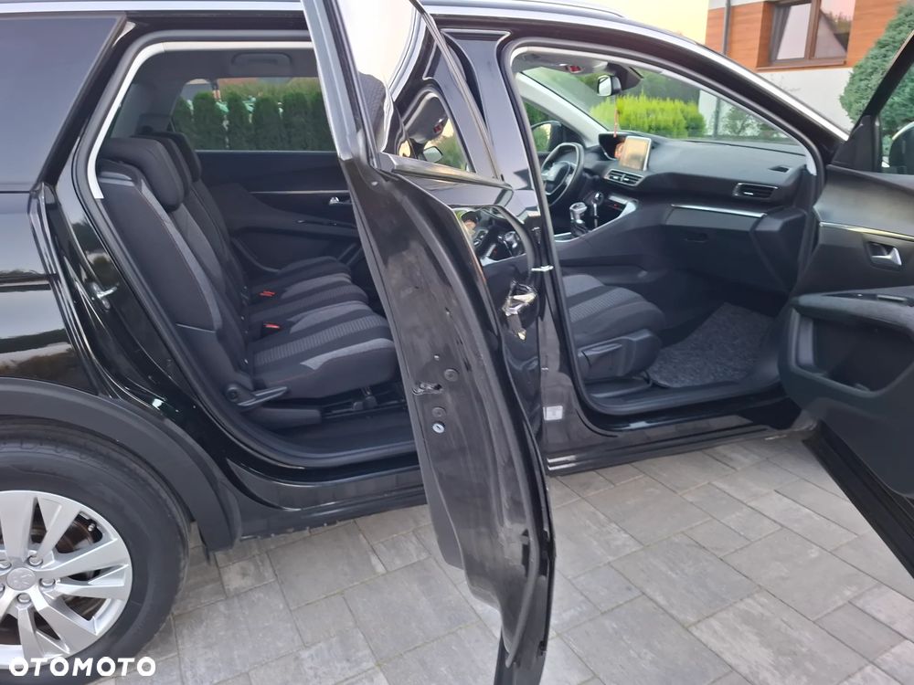 Peugeot 5008 HDI 115 Allure - 27