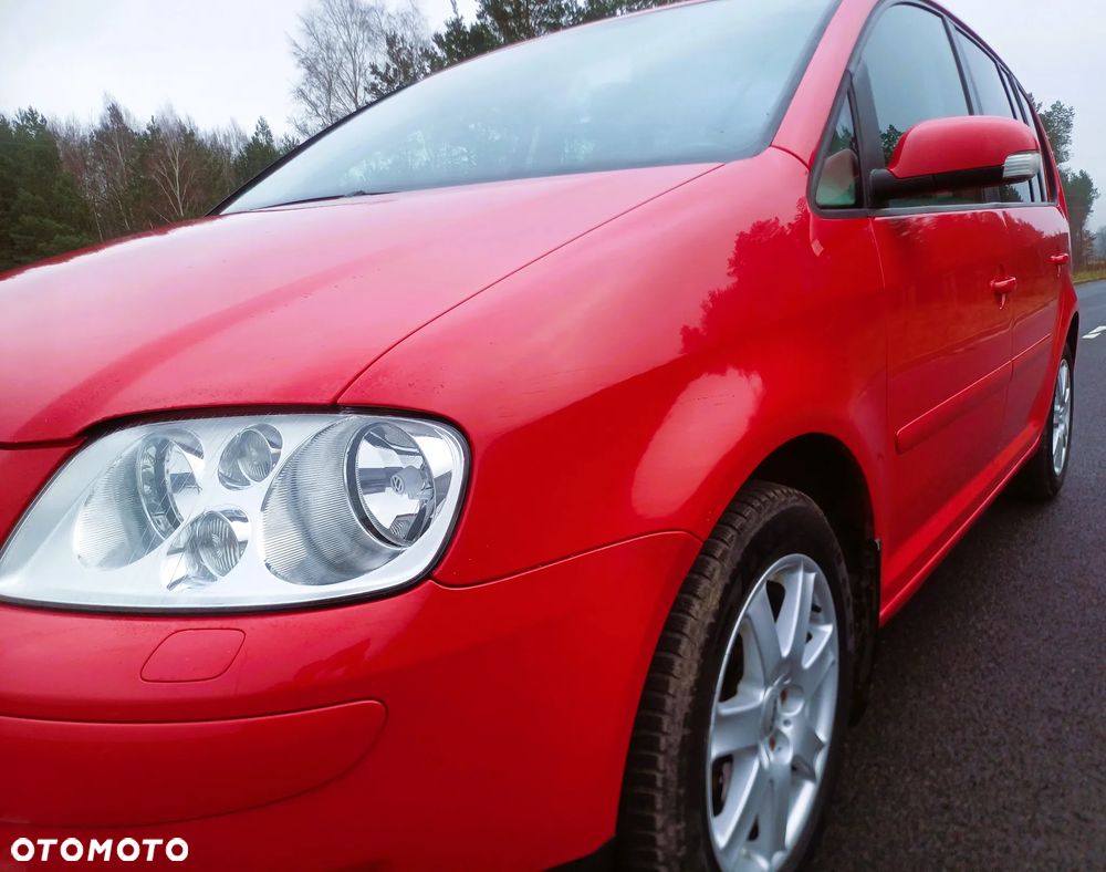 Volkswagen Touran 1.9 TDI Highline - 11