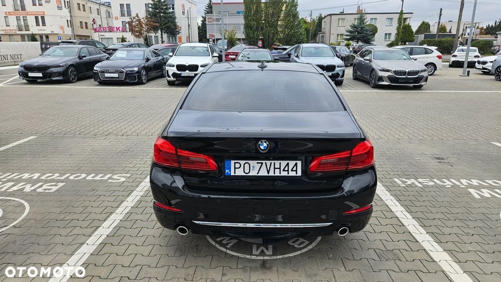 BMW Seria 5 520d Efficient Dynamics Luxury Line sport - 17