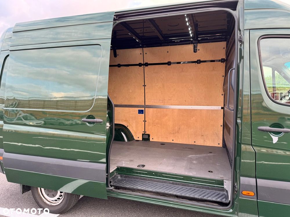 Mercedes-Benz Sprinter - 20