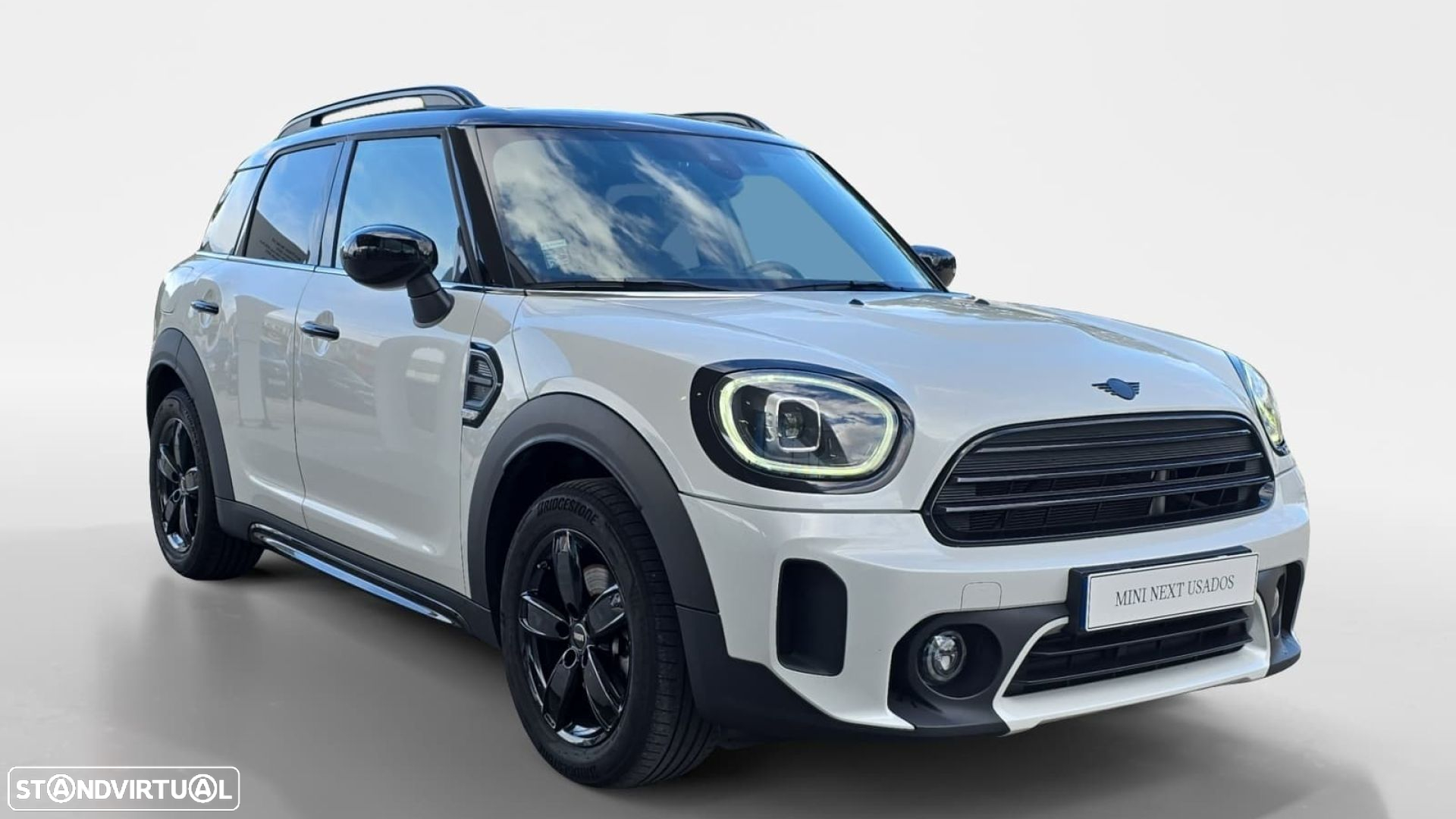 MINI Countryman Cooper Premium Classic Auto - 2