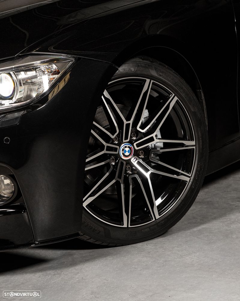 BMW 320 d Pack M - 8