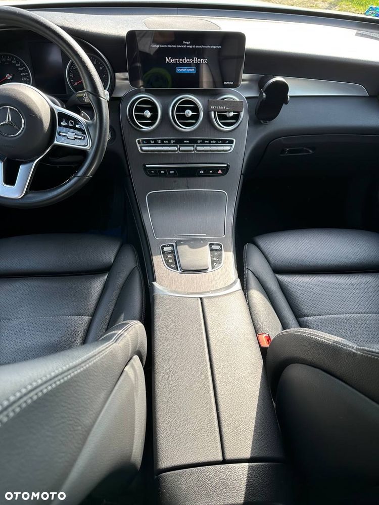 Mercedes-Benz GLC Coupe 200 - 12