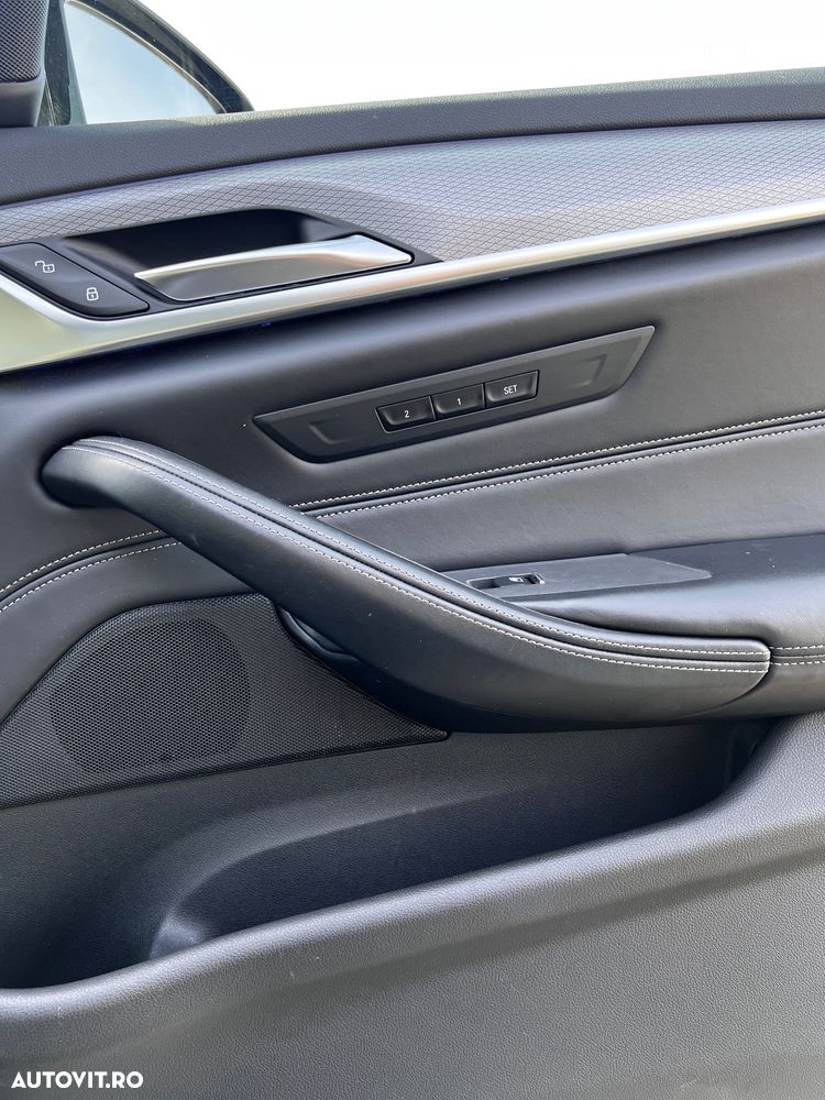 BMW Seria 5 520d Touring Aut. M Sport Edition - 29