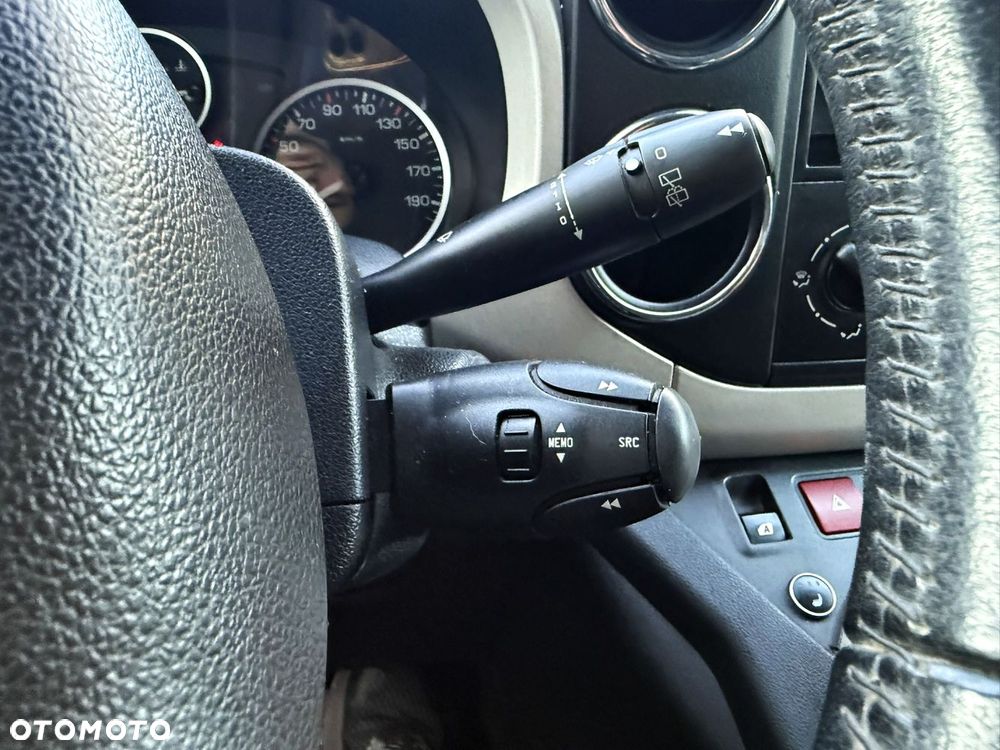 Peugeot Partner 1.6 HDi Outdoor - 23
