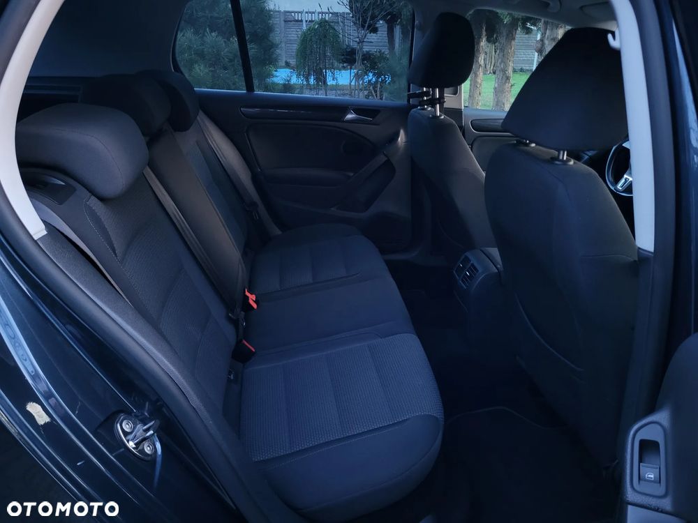 Volkswagen Golf - 12