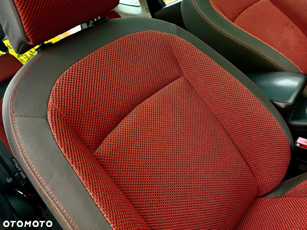 Nissan Qashqai 2.0 4 x 4 tekna - 18