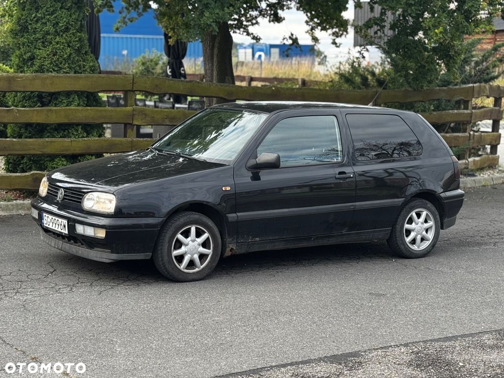 Volkswagen Golf - 3