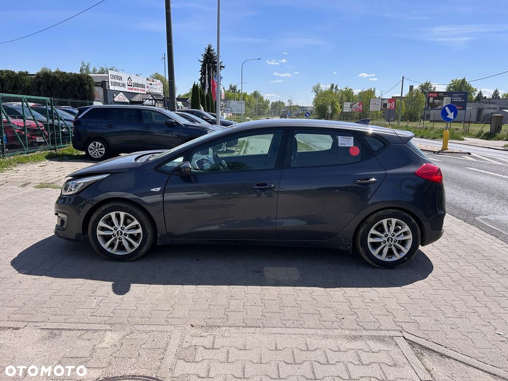 Kia Ceed 1.6 CRDi 136 ISG Edition 7 - 9