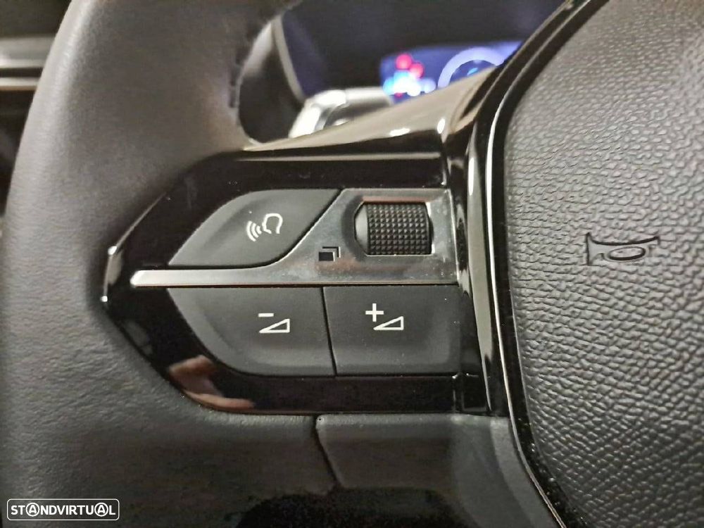 Peugeot 2008 1.2 Hybrid Allure e-DCS6 - 16