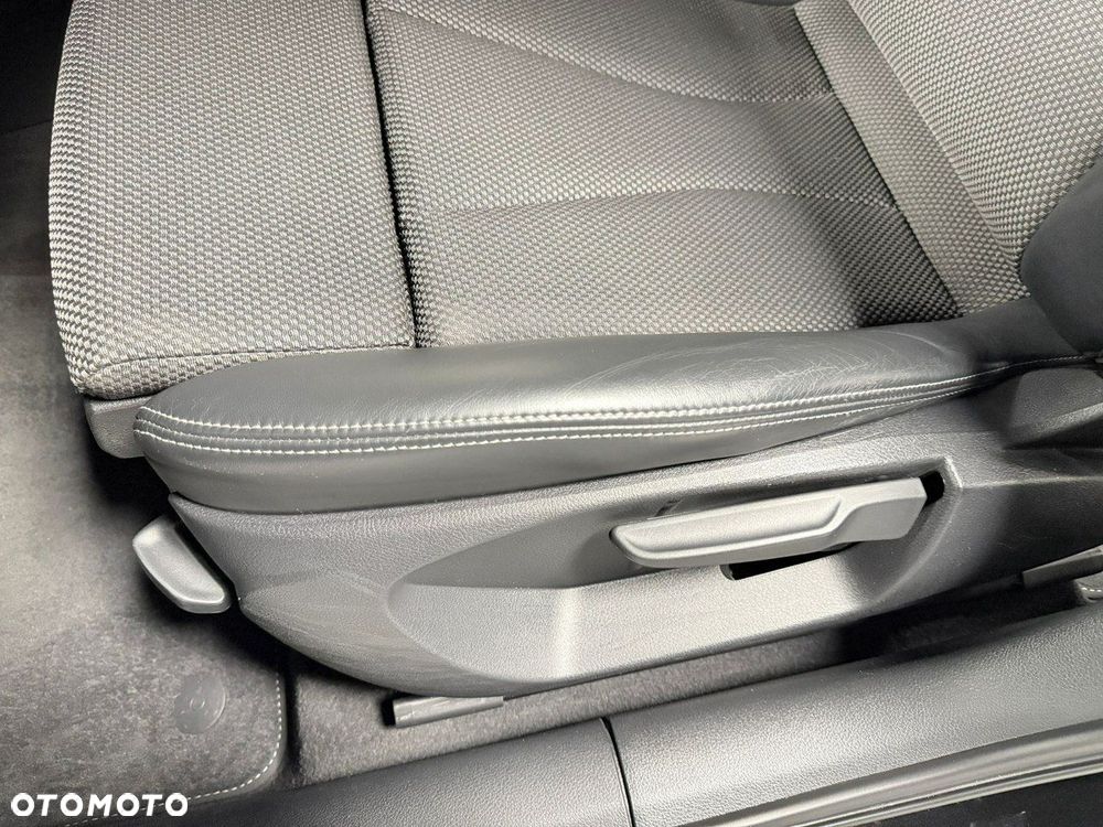 Audi A3 Sportback 35 TFSI S line - 19