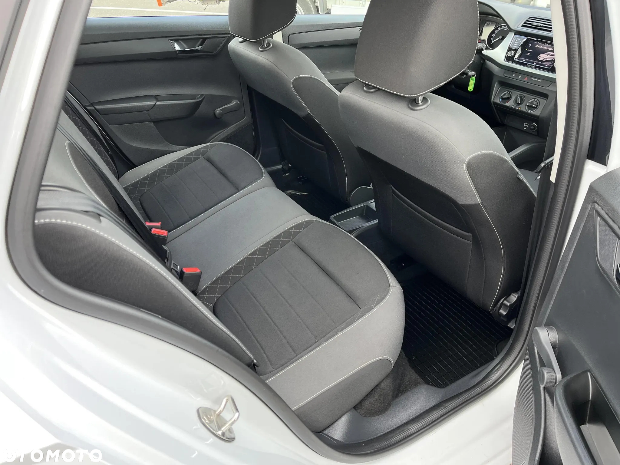 Skoda Fabia 1.0 TSI Ambition - 21