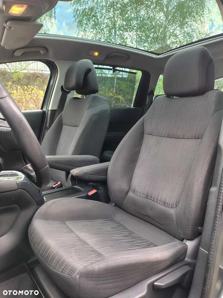 Peugeot 5008 - 12