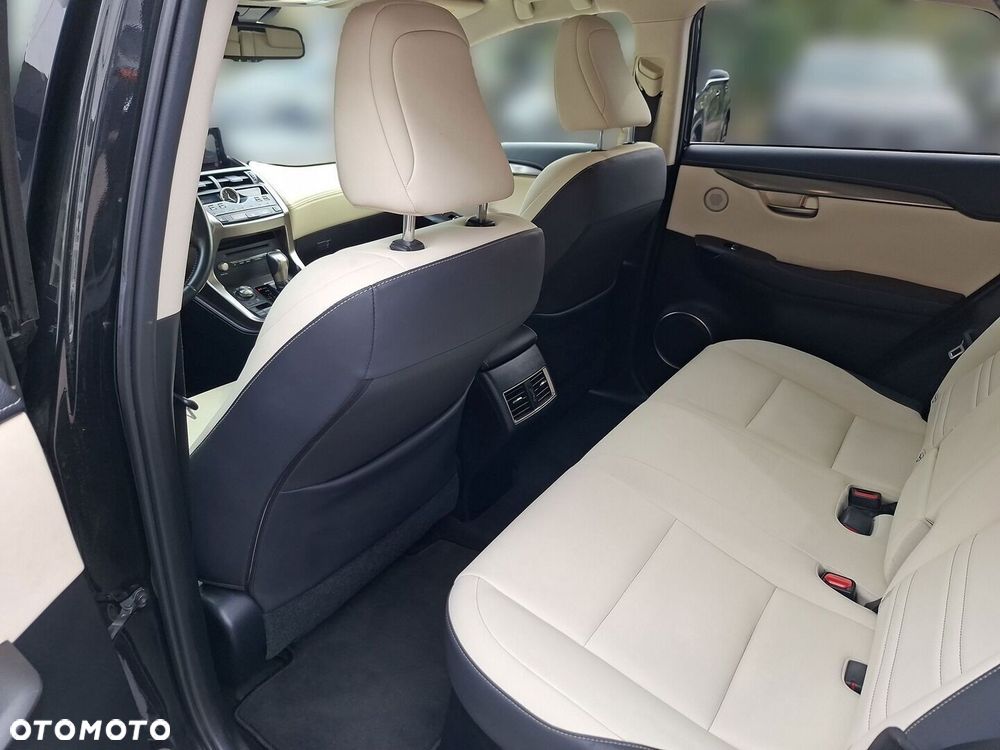 Lexus NX 300 F Impression AWD - 13