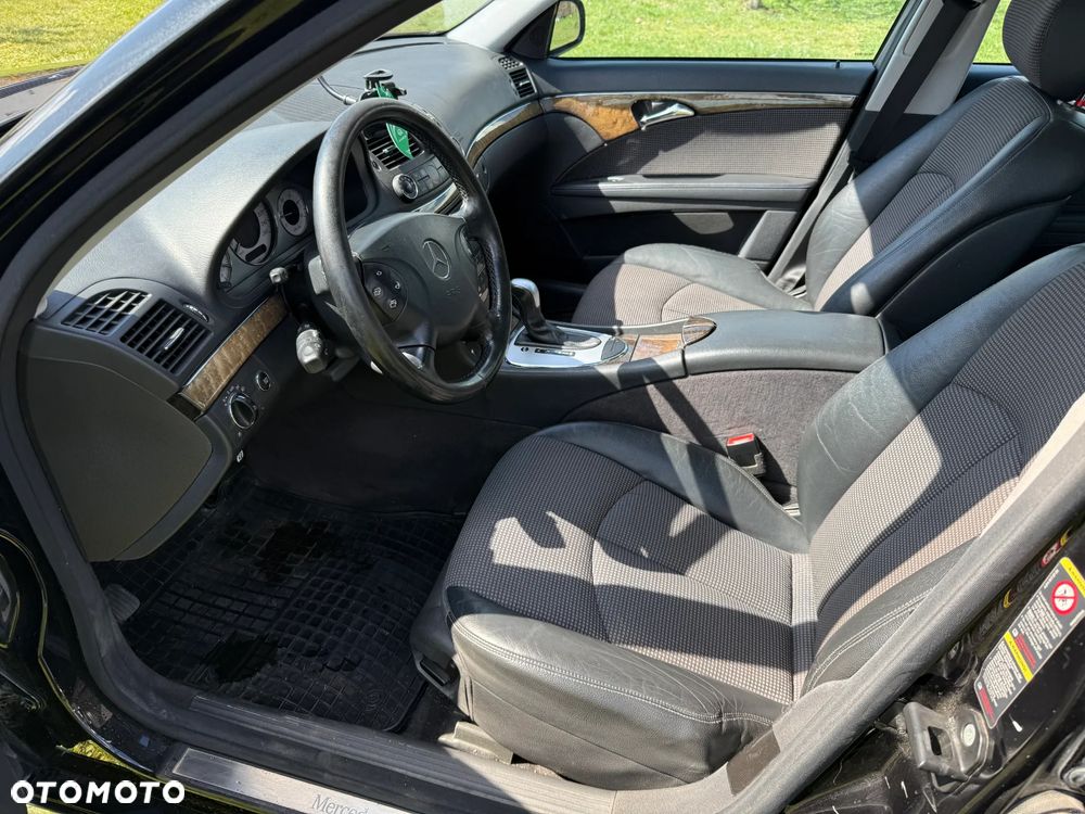 Mercedes-Benz Klasa E 220 CDI Automatik Avantgarde DPF - 14