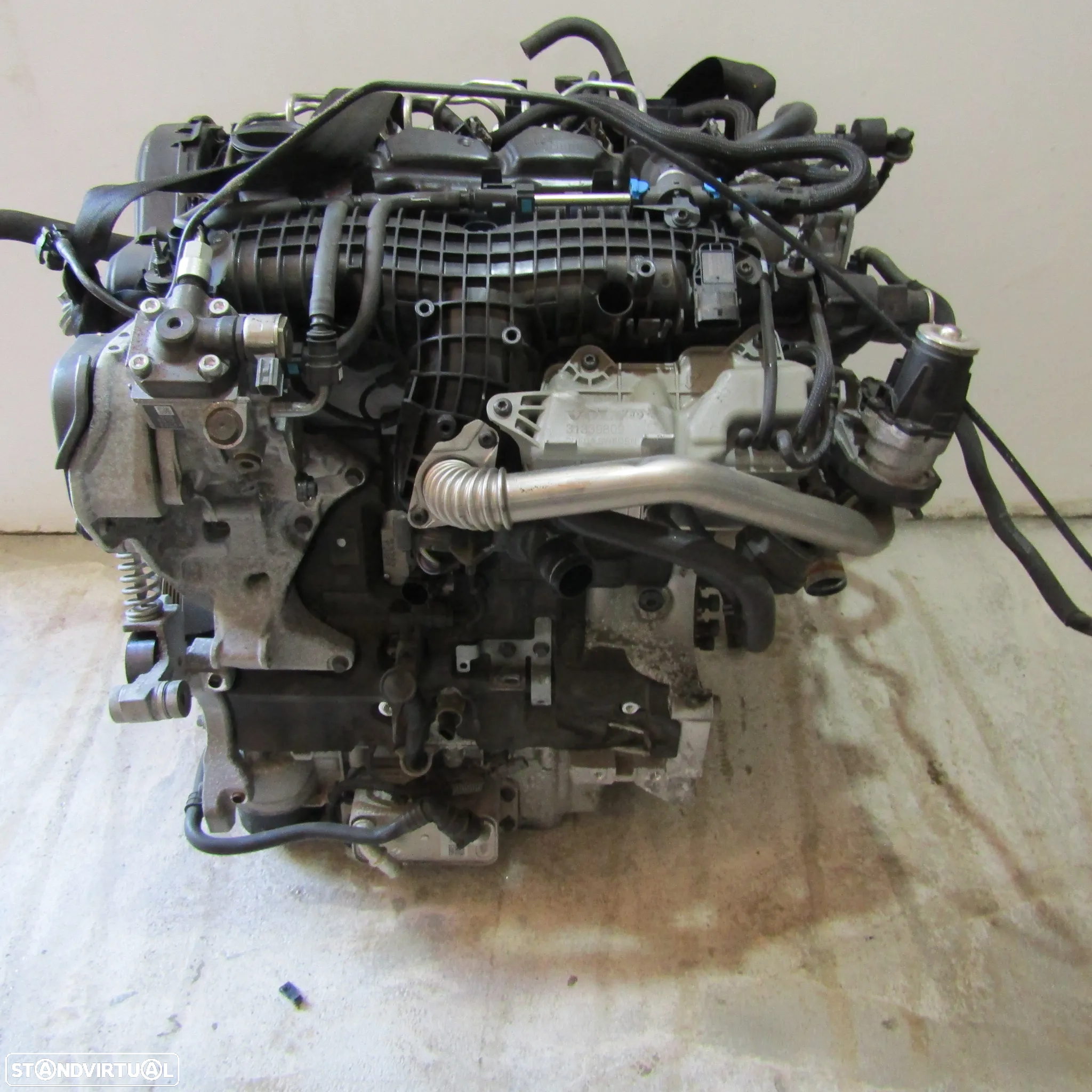 Motor Volvo 2.0 diesel com referencia D4204T16 - 6