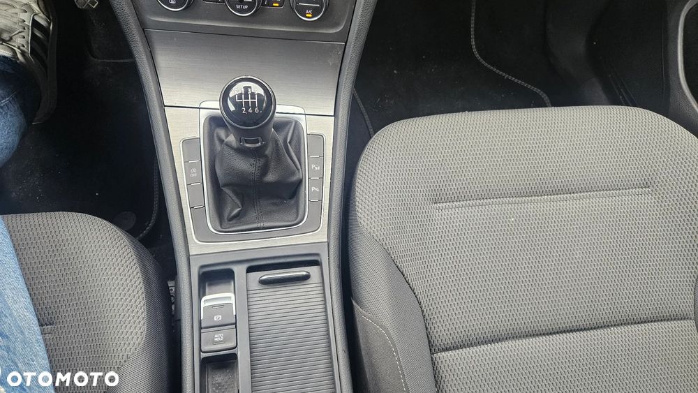Volkswagen Golf 1.4 TSI BlueMotion Technology Comfortline - 26