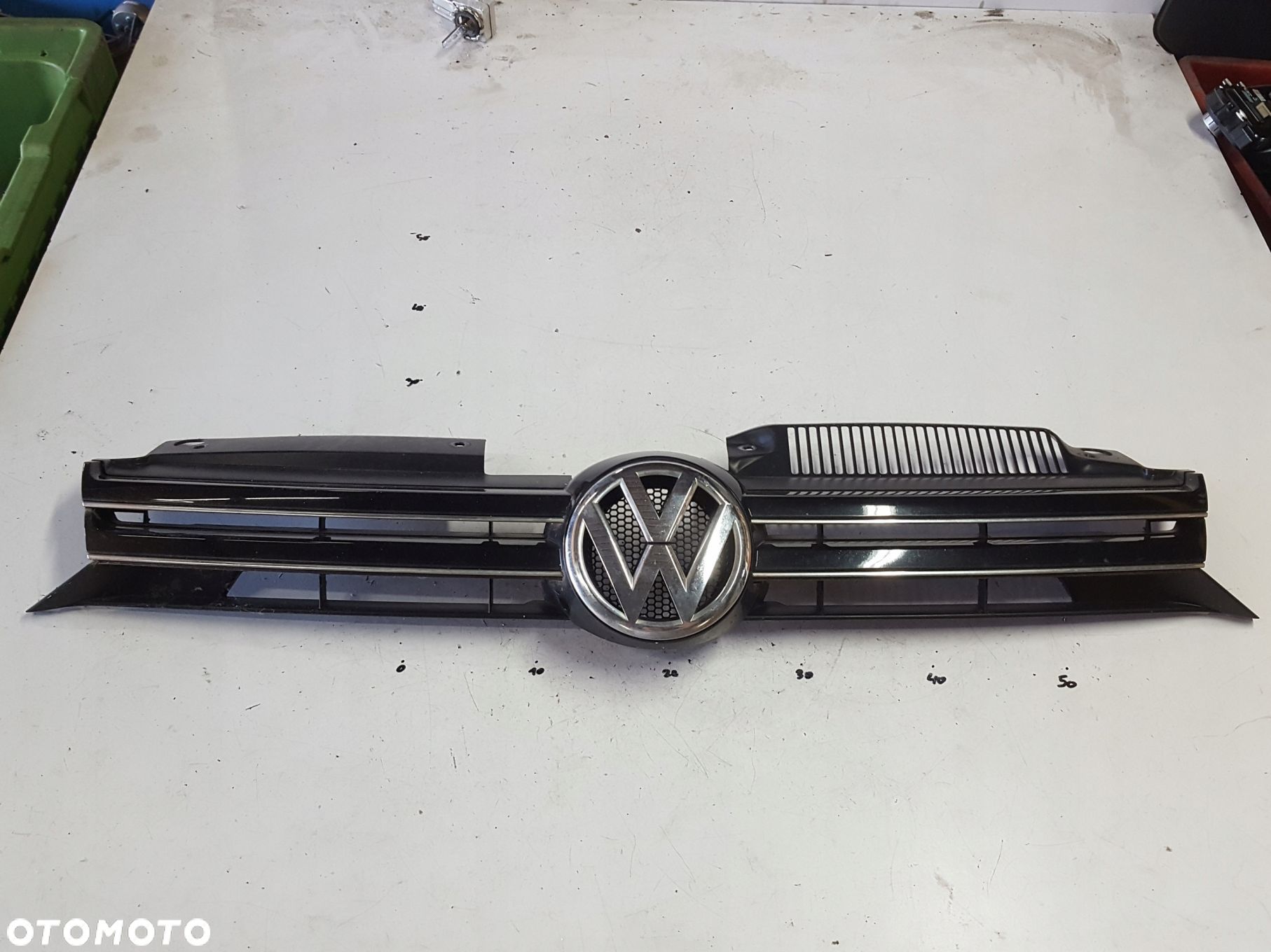 VW GOLF 6 VI 08-13r HB ATRAPA GRILL - 1