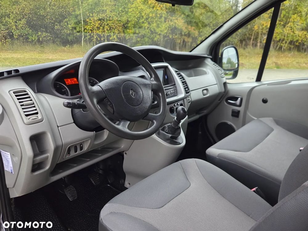 Renault Trafic - 25